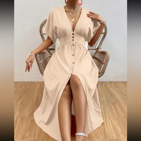 Boho button detail surplice neck midi dress - Picture 2 of 8